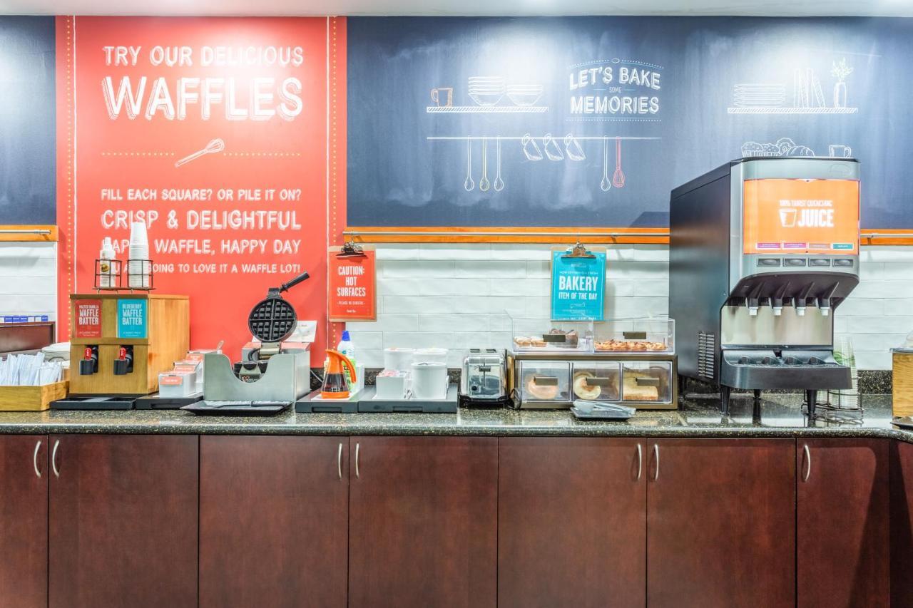 Hampton Inn Eau Claire Εξωτερικό φωτογραφία