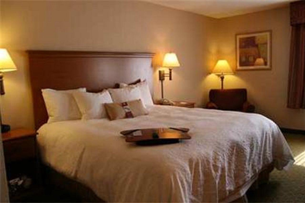 Hampton Inn Eau Claire Εξωτερικό φωτογραφία