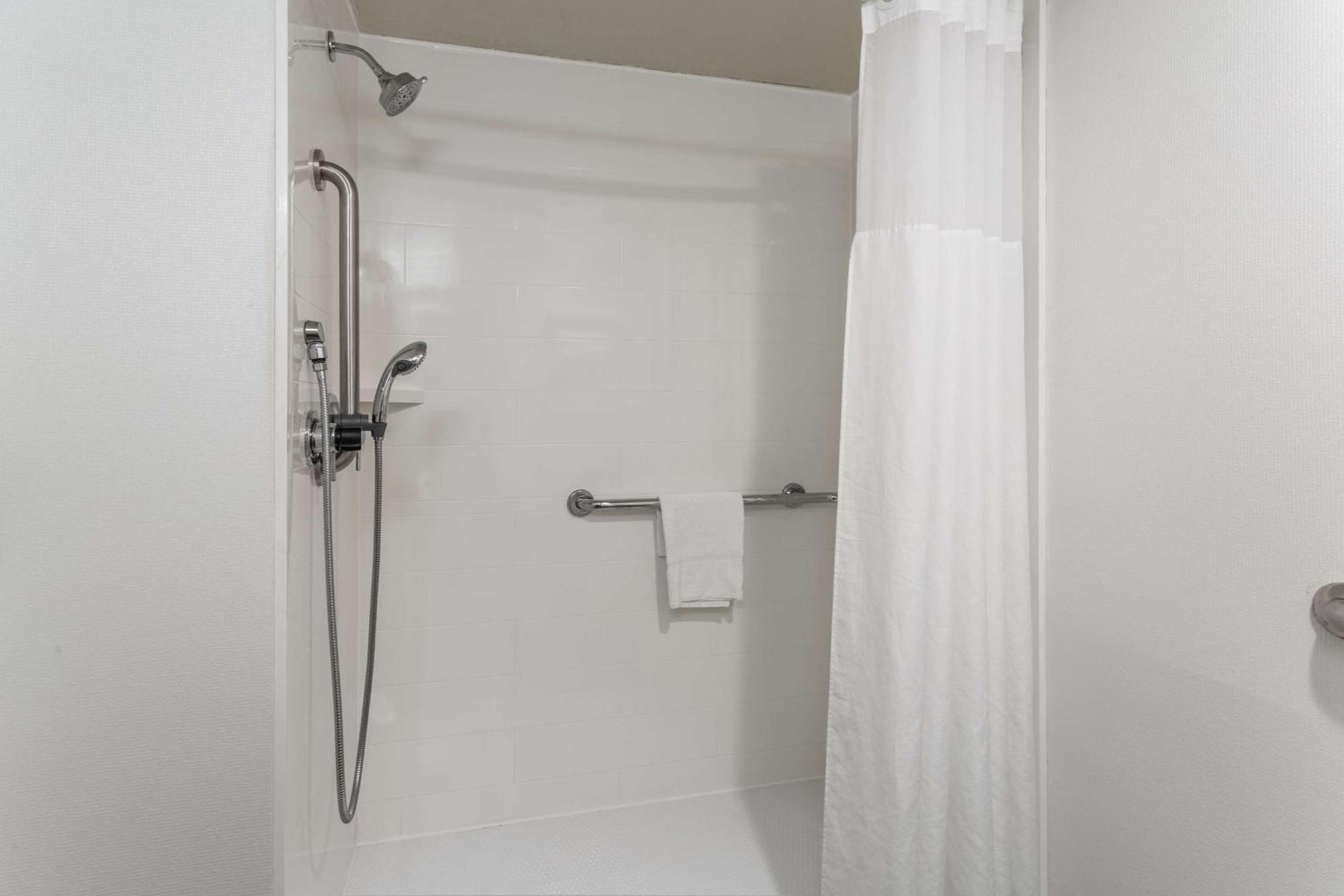 Hampton Inn Eau Claire Εξωτερικό φωτογραφία
